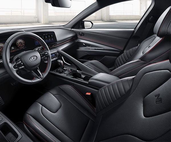 Hyundai Elantra - Image 2